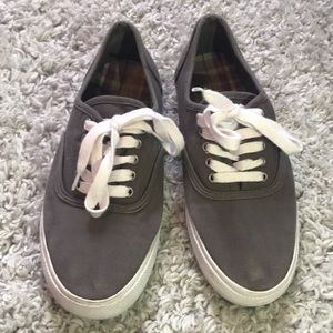 Target sneakers, cute gray, versatile and casual